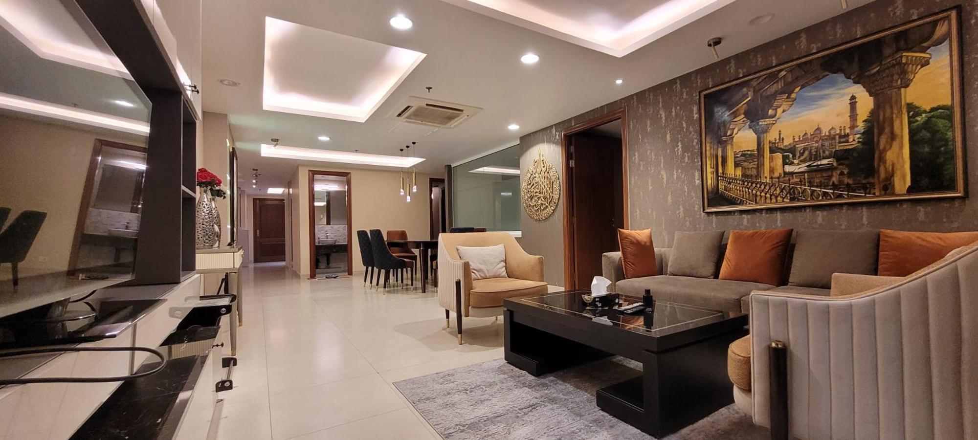 Goldcrest Luxury Apartments ラホール エクステリア 写真