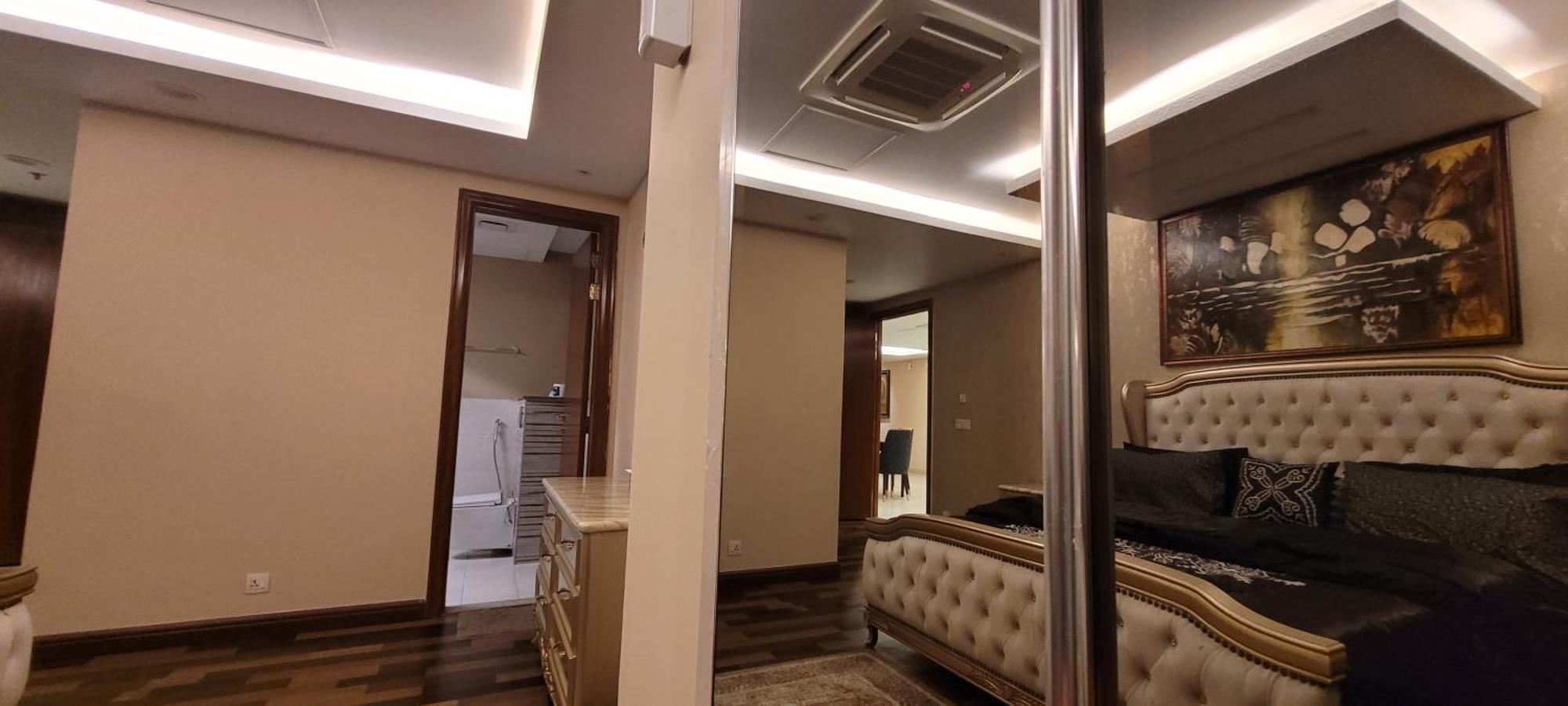 Goldcrest Luxury Apartments ラホール エクステリア 写真