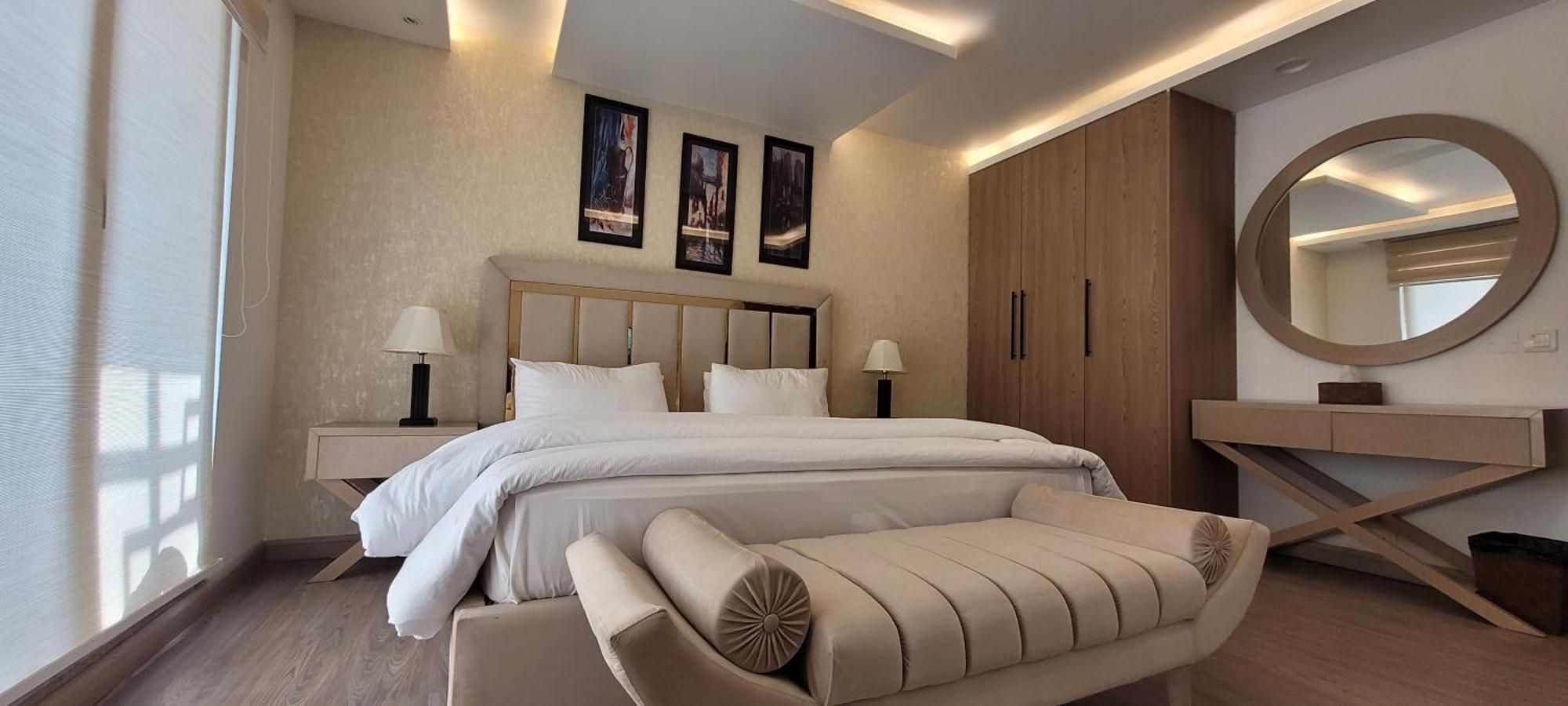 Goldcrest Luxury Apartments ラホール エクステリア 写真