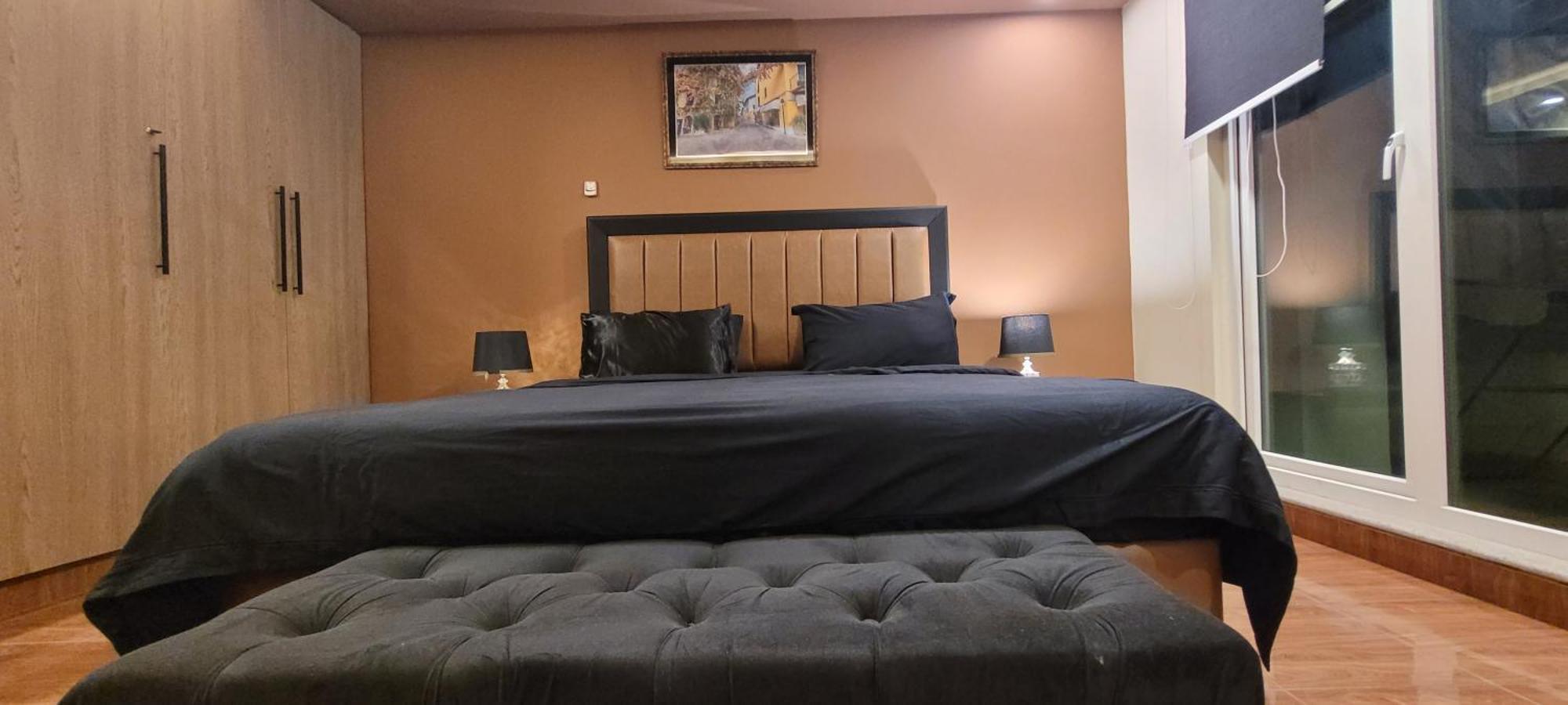Goldcrest Luxury Apartments ラホール エクステリア 写真