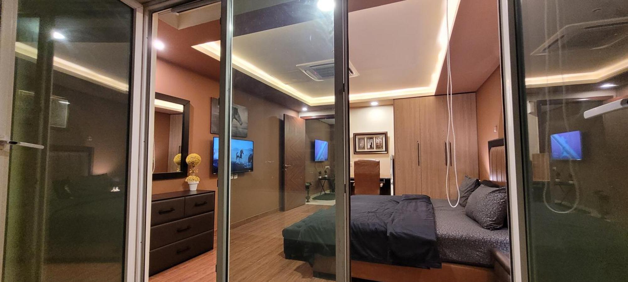Goldcrest Luxury Apartments ラホール エクステリア 写真