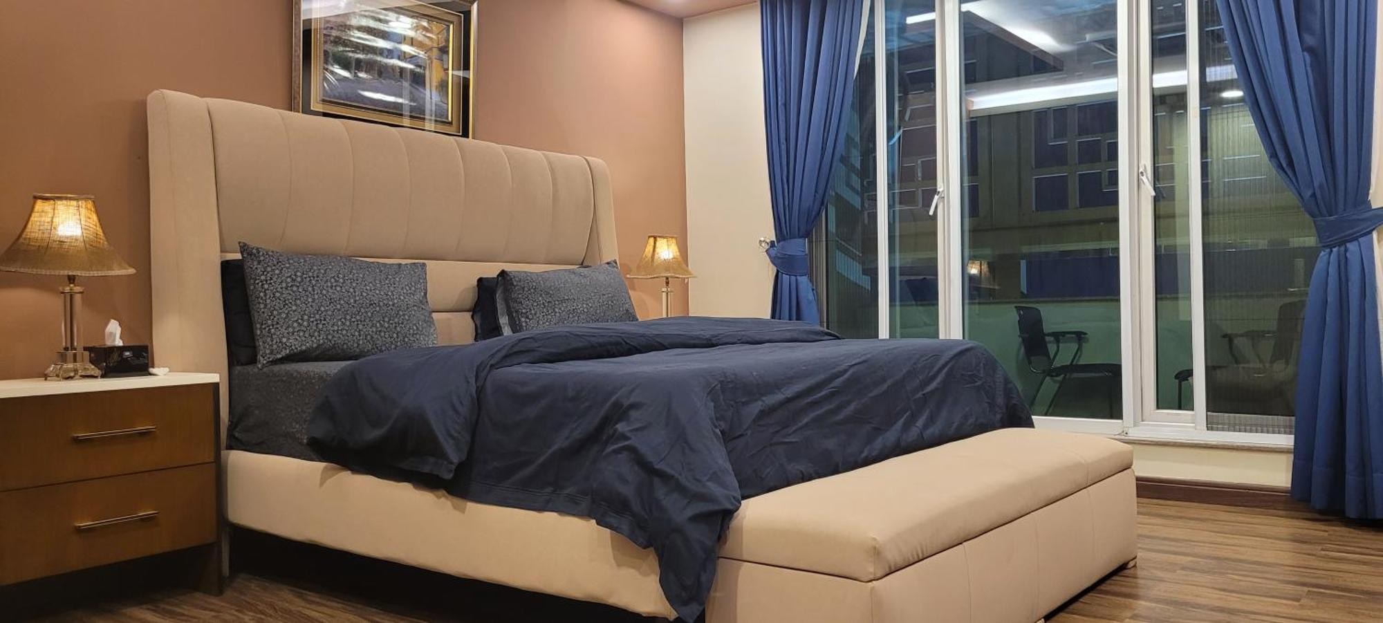 Goldcrest Luxury Apartments ラホール エクステリア 写真